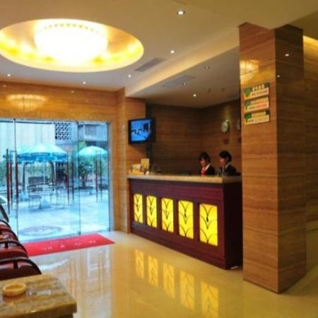 Greentree Inn Jiujiang Xunyang Road Apartment Hotel מראה חיצוני תמונה